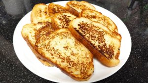 Сладкие гренки с молоком и яйцом. На завтрак или перекус