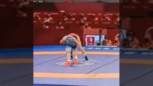 Абдулрашид Садулаев танцует лезгинку