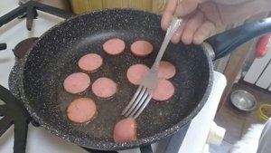 Как красиво и вкусно пожарить яйца ? Яичница с солями !