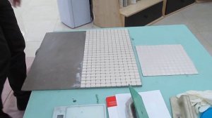 Как работать с плиточным эпоксидным клеем затиркой STARLIKE Часть 2 LITOKOL