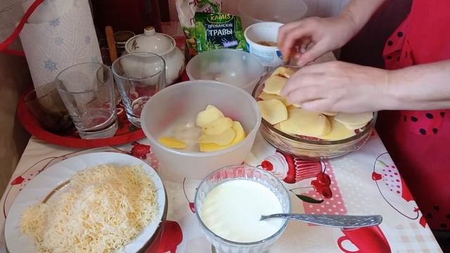 Картофель по-французски с фаршем в микроволновке. смотреть онлайн