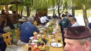 Чеченцы отдыхают на природе!