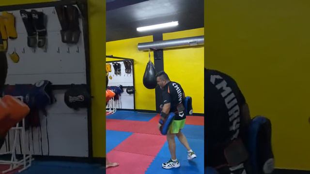 Harun Ertürk Muaythai Pad Work  2 kez Muaythai dünya 2. Si bir kez dünya 3.sü milli sporcumuz 🇹🇷