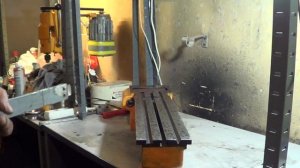 Шабрим станину советского токарного станка ТВ-16