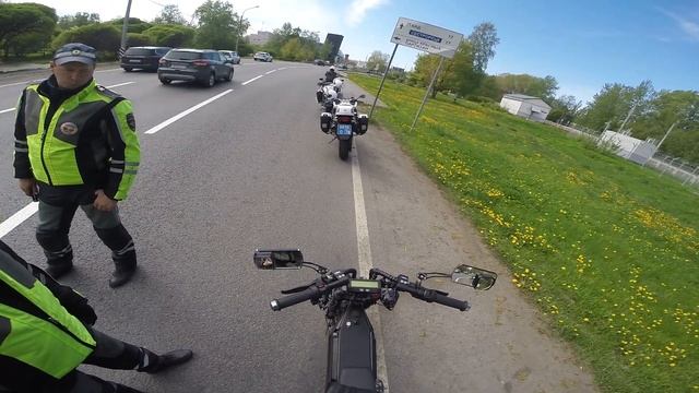 Мотобат ГАИ и мощный электровелосипед. Электробайк от Electro-Customs опять в центре внимания. смотреть онлайн