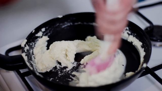 Индийская сладость сандеш. Разочарование! Проверка рецепта / Вып. 285 смотреть онлайн