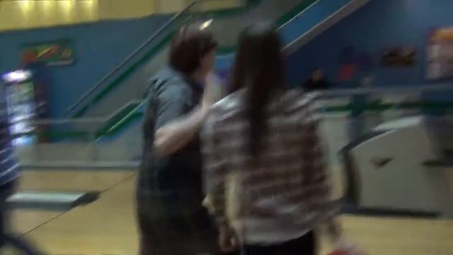 VLOG: КРАСНОЯРСК!!! ЧАСТЬ 3 // НЕ ПОВЕЗЕТ В ЛЮБВИ, ПОВЕЗЁТ В БОУЛИНГЕ Kate_Aver смотреть онлайн