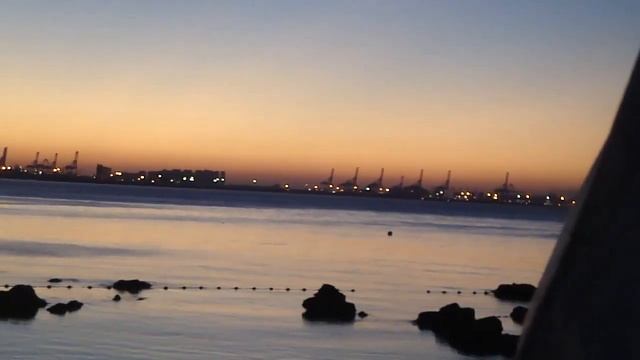 Закат и световое оформление в г.Янтай, Китай смотреть онлайн