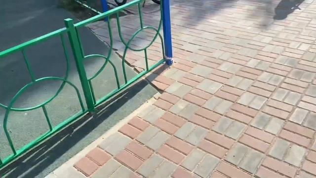 VLOG. Детский зоопарк. Дача. Первые шаги Мелиссы. смотреть онлайн