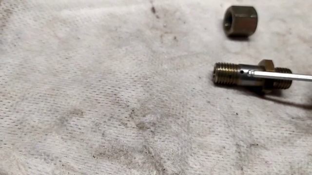 A6C4 клапан на обратке на ТНВД. смотреть онлайн