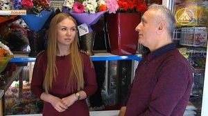 Кому какие цветы правильно дарить?