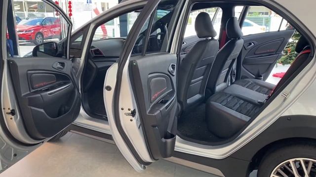 Proton Persona vs Proton Iriz. Which would you pick? смотреть онлайн