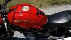 DUCATI Monster 900