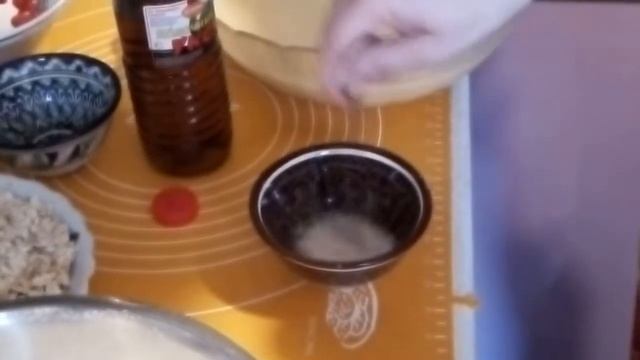 ГОТОВИМ ОВСЯНОЕ ПЕЧЕНЬЕ/НОВЫЙ ФАРТУК СВОИМИ РУКАМИ смотреть онлайн