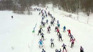 Всероссийская лыжная гонка "Лыжня России" собрала ...воих снежных трассах любителей и профессионалов