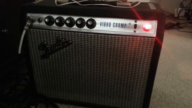 Fender Vibro Champ смотреть онлайн