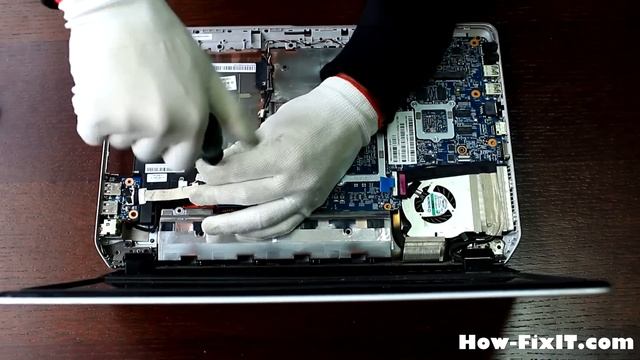 HP Envy dv6 Disassembly, Fan Cleaning and Thermal Paste Replacement смотреть онлайн