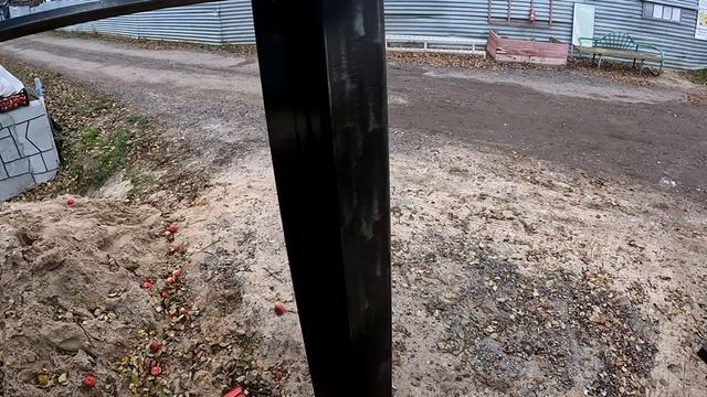 ? Профнастил валялся 3 года, но пригодился для НАВЕСА из профильной трубы и тд. и тп.