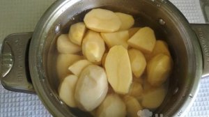 Вкусное картофельное пюре с яйцом и молоком