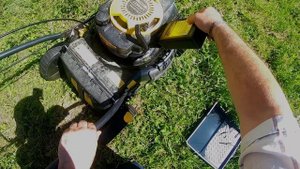 Как заменить масло и заточить нож в газонокосилке Champion LM-4627