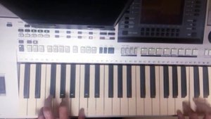 Yamaha PSR-S 700. Игра на синтезаторе.