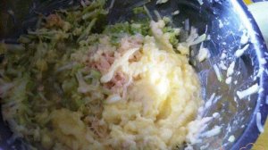 Картофельно-кабачковые оладьи из духовки