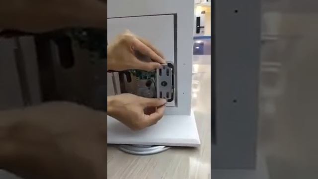 Биометрический умный Wi-Fi замок на входную дверь «HDcom SL-812 Tuya-WiFi»