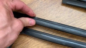 Молдинги лобового бмв е34