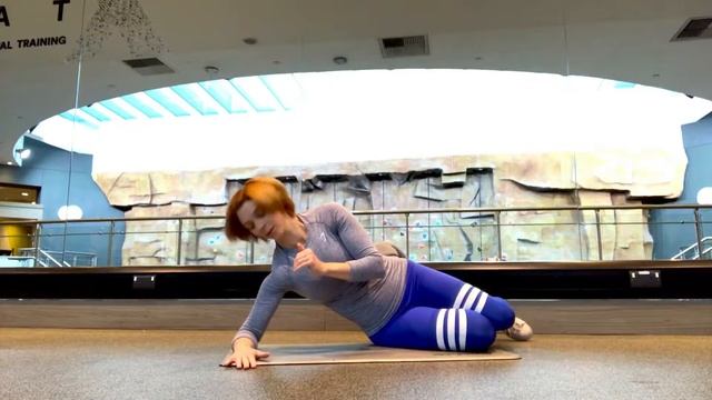 Side Plank Rotation With Dumbbell (боковая планка с поворотом)