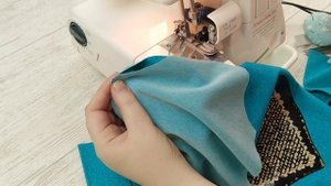 ИЗ СТАРОЙ КОФТЫ СШИЛА ЧУДЕСНЫЙ ДЕТСКИЙ КОСТЮМ!