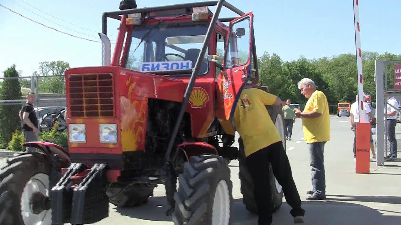 Дон бизон. Трактора Бизон трек шоу. Бизон трек шоу 2012. Гонки на тракторах 2023 Бизон. Подготовка трактора к гонке Бизон.