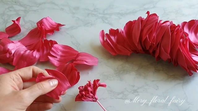 МК Пион брошь из фоамирана без молдов и шаблонов. Making a brooch- peony, everyone can do it. смотреть онлайн