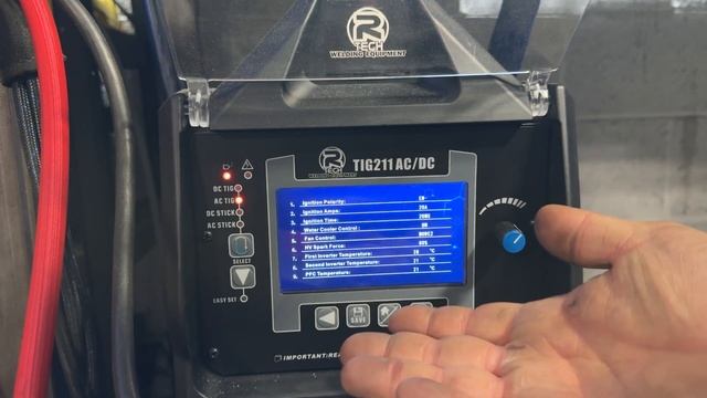 NEW WELDER FROM R-TECH! - TIG211 REVIEW смотреть онлайн