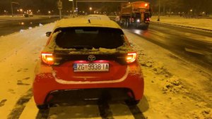 New TOYOTA YARIS (2021) - impressive LED lights & new AMBIENT lights