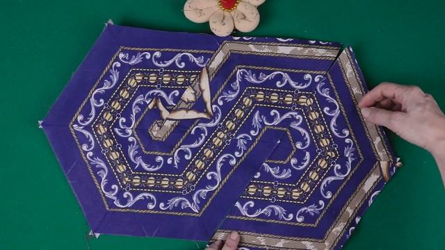 А как Вам такая идея из остатков ткани? :) IDEA лоскутное шитье - пэчворк смотреть онлайн