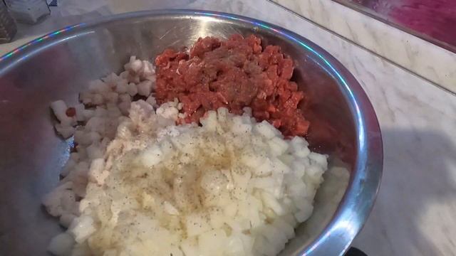 Манты из рубленой говядины и бараньего жира - очень вкусные и сочные манты! Вкуснятина!