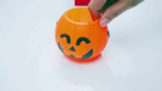 Шарики катаются по лабиринту_видео для детей_2023_65 смотреть онлайн