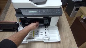 HP Color Laser MFP 179fnw cum se schimba / cum se inlocuiesc cartusele.