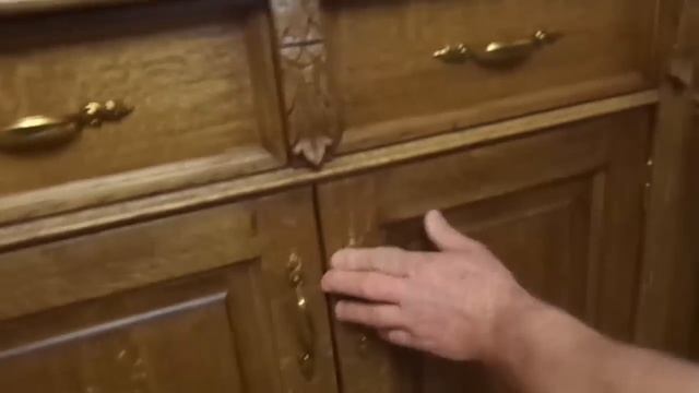 Дубовый Комод. Некоторые особенности