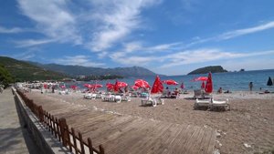 ЧЕРНОГОРИЯ ОТДЫХ. БУДВА. ОБЗОР ПЛЯЖА И НАБЕРЕЖНОЙ. СЛАВЯНСКИЙ ПЛЯЖ. ЦЕНЫ В РЕСТОРАНАХ.