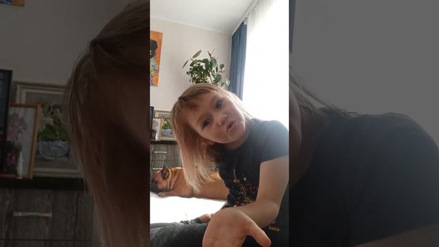 Обзор песочной фрески.Мама подарила. У Гайки болит глаз!