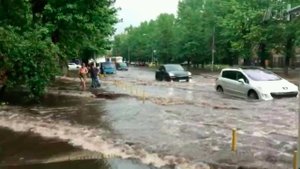 До половины месячной нормы осадков выпало за минувшие сутки в столичном регионе