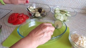 КАК ПРИГОТОВИТЬ "КЛАССИЧЕСКИЙ" РАТАТУЙ.