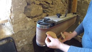 Как сделать ножик из дерева своими руками