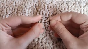 Как застегнуть брошь - фибулу