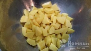 Курица, грибы и картошка, запеченные в духовке