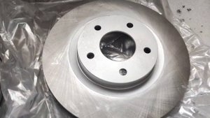 Покраска тормозных дисков Mitsubishi Outlander 3