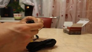 Штатная камера заднего вида на Mitsubishi Outlander 3. Распаковка и пробное включение.