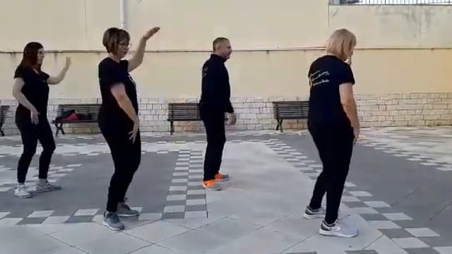 bachata cristobal ballo di gruppo 2021 coreografia cover Sicilia Team Siracusano.. смотреть онлайн