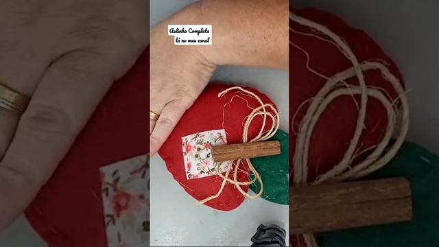 PORTA PANO DE PRATO COM MAÇÃ ? #artesã #façaevenda #diy #rendaextra #dicalegal #portapanodeprato смотреть онлайн